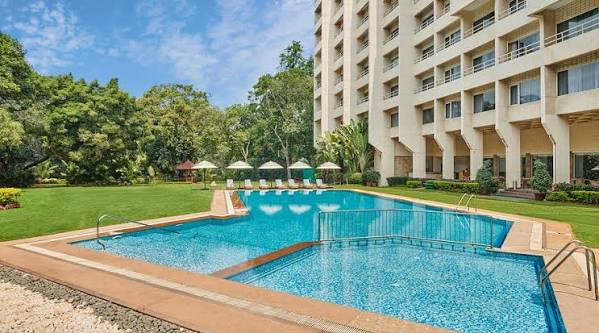the lalit ashok hotel bangalore escorts